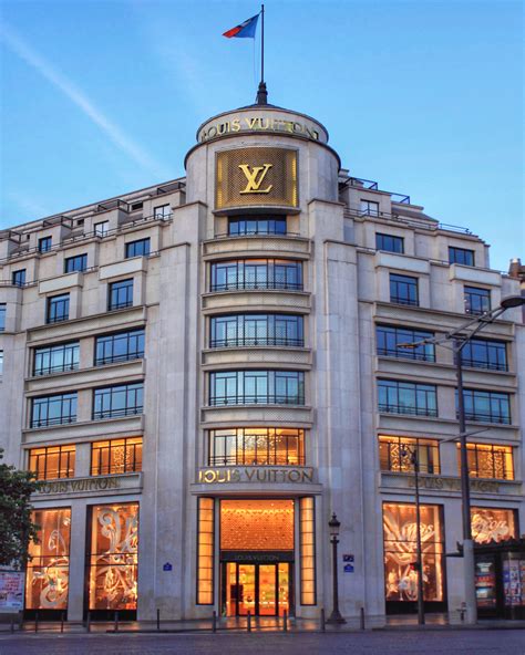 paris louis vuitton.